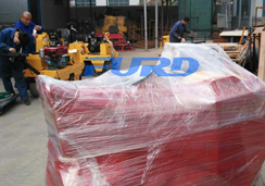 福瑞得機(jī)械座駕壓路機(jī)、手扶壓路機(jī)、灌縫機(jī)及時(shí)包裝發(fā)貨